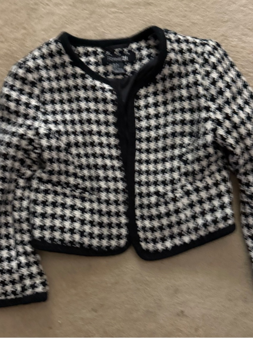 Forever 21 Black & White Houndstooth Cropped Blazer